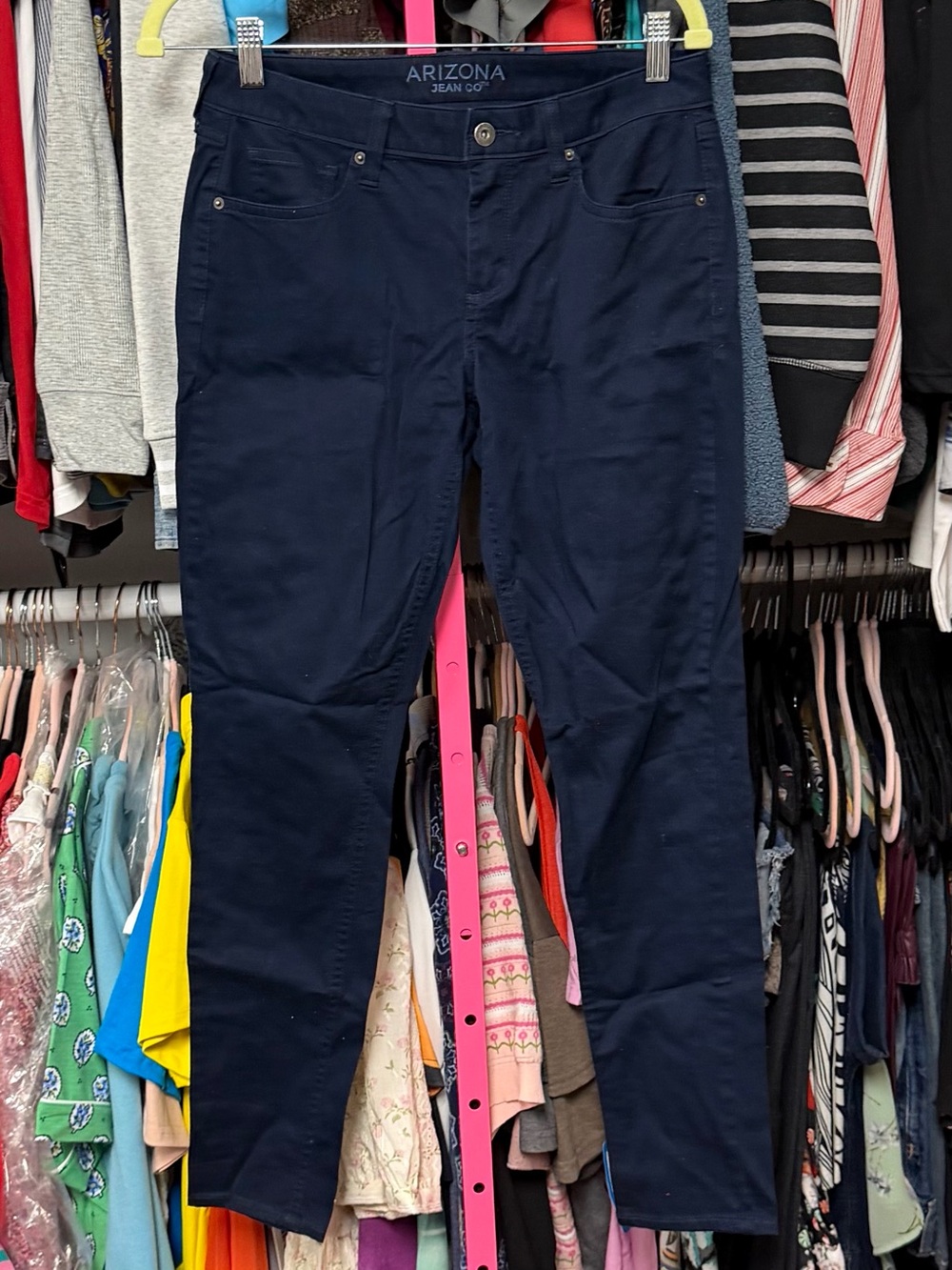 Arizona juniors size 7 solid navy blue skinny pants chinos uniform great